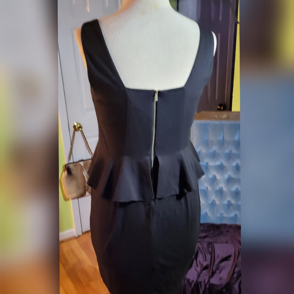 Flirty Carmen Marc Valvo Black Peplum Dress - Picture 3 of 4